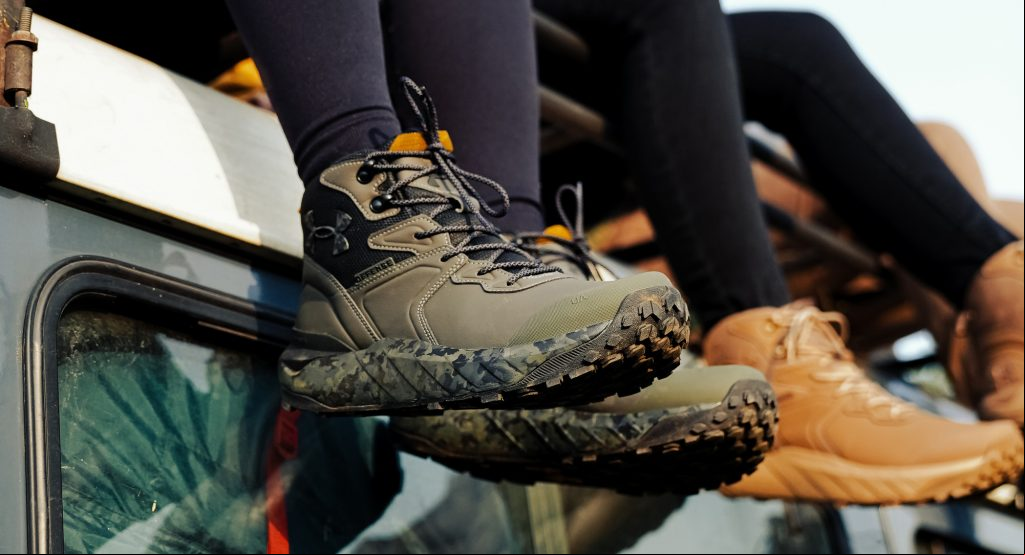 Under Armour lança categoria de calçados outdoor no mercado brasileiro