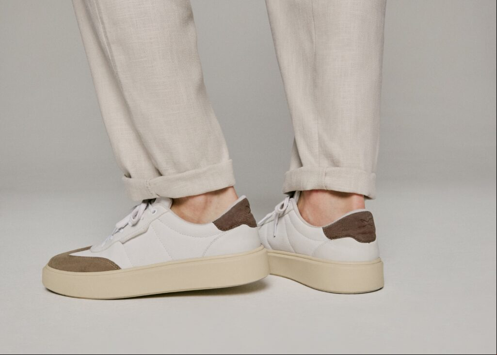 Modelo de sneaker da Hering Shoes