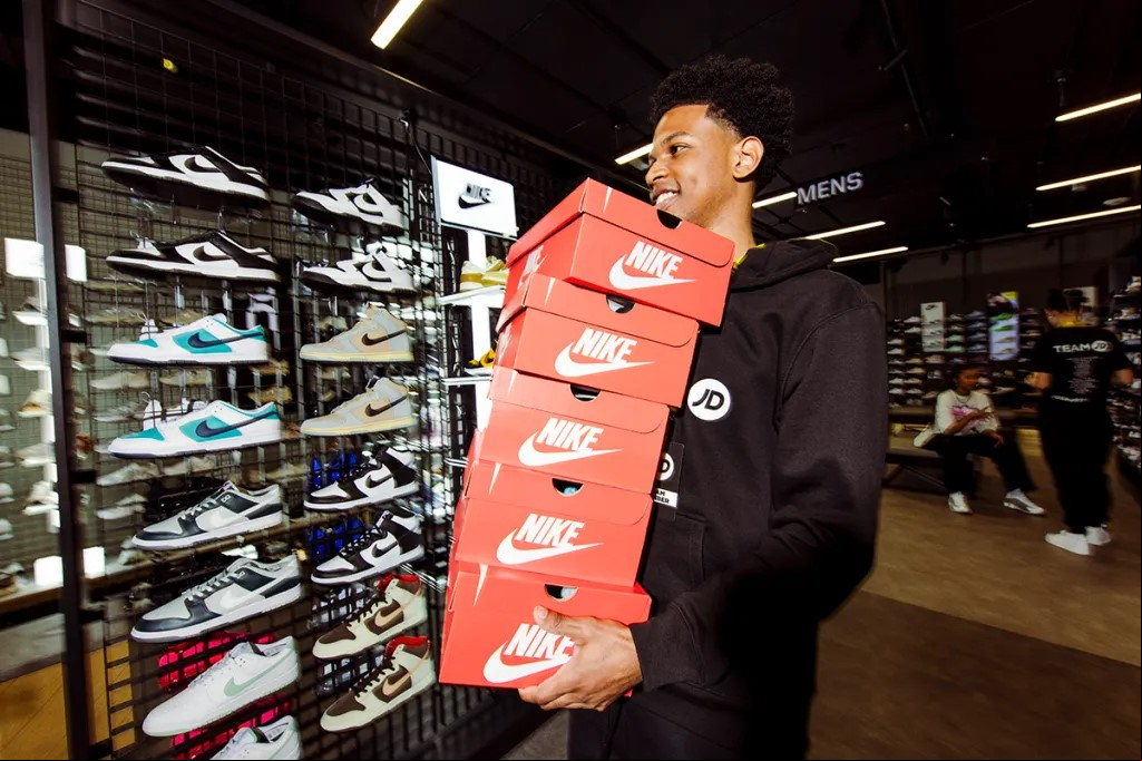 Oportunidades da Nike no Brasil são para assistente de loja e vendedor de calçados