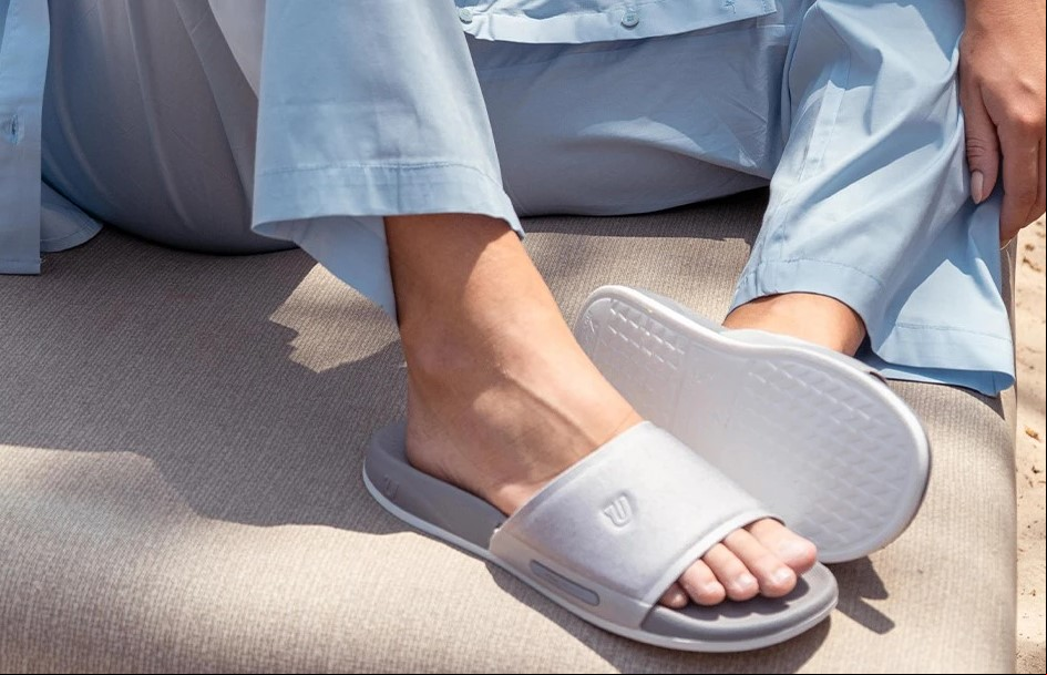 Startup lança a terceira versão de seu chinelo slide